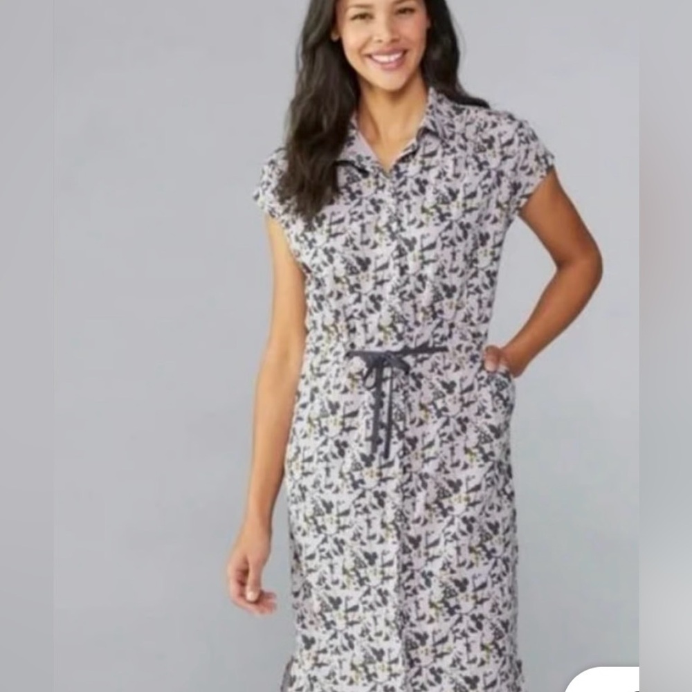 REI Blue and White Abstract Dress; approx knee length